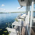Das kleine Hausboot am Wannsee
