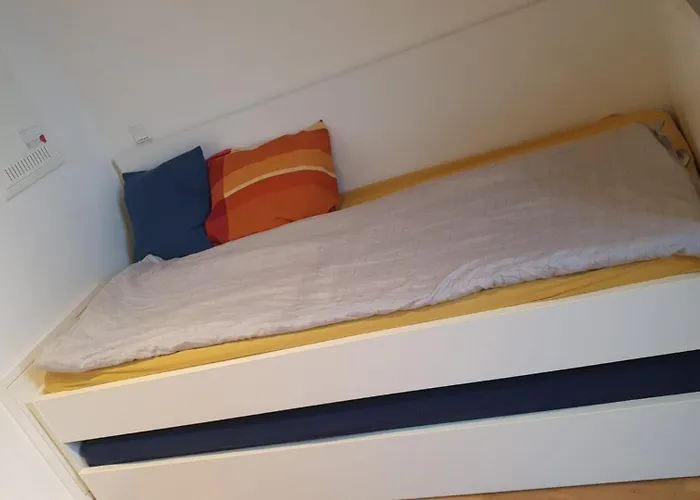 Schoenes Gesamtes Appartement Gegenueber Vom Botanischen Garten Und Nahe S Rathaus Steglitz