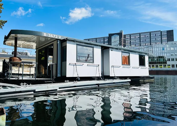 Moonrooms - Luxus Hausboot