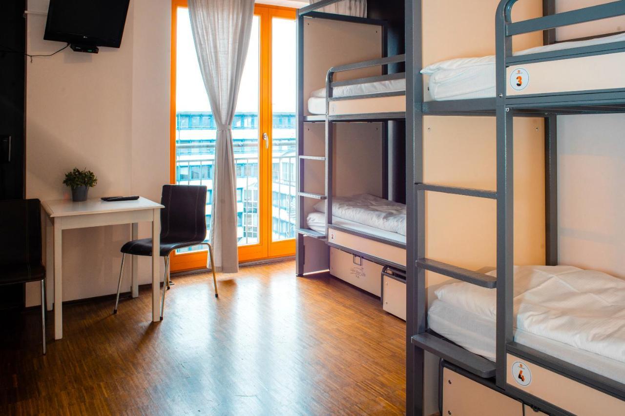 St Christopher's - Mitte Apartment