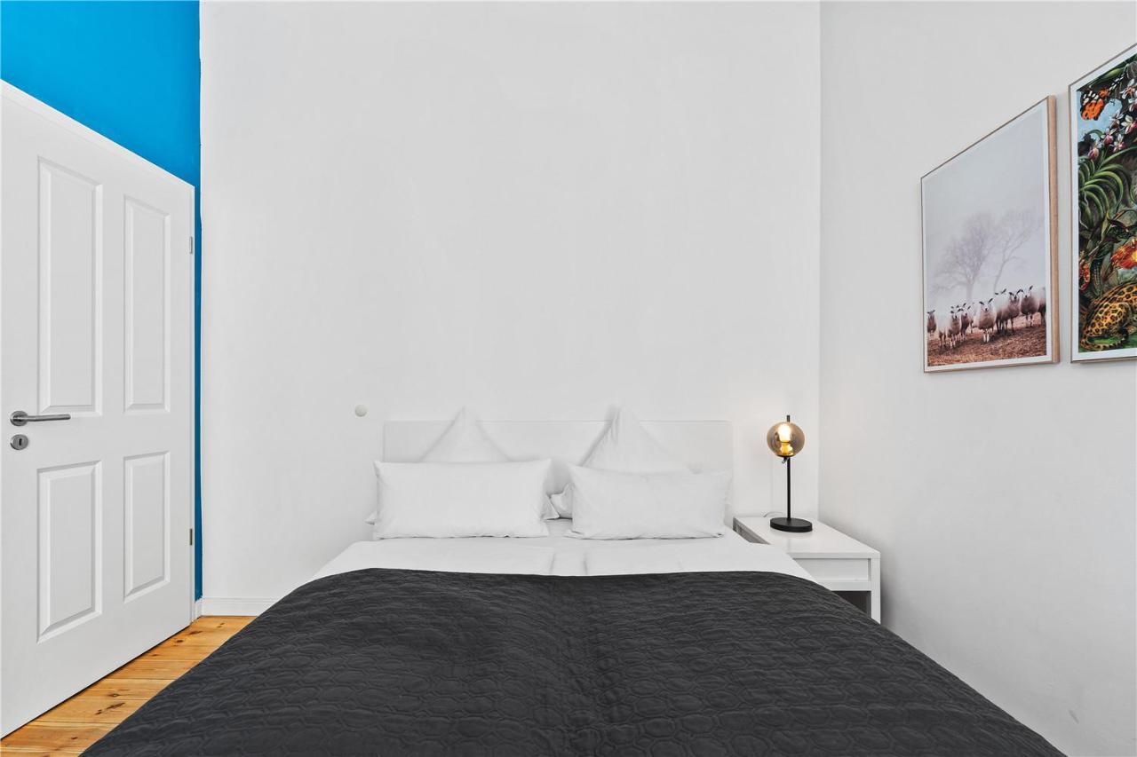 Apartment 33 E-g Schönhauser Allee Berlin