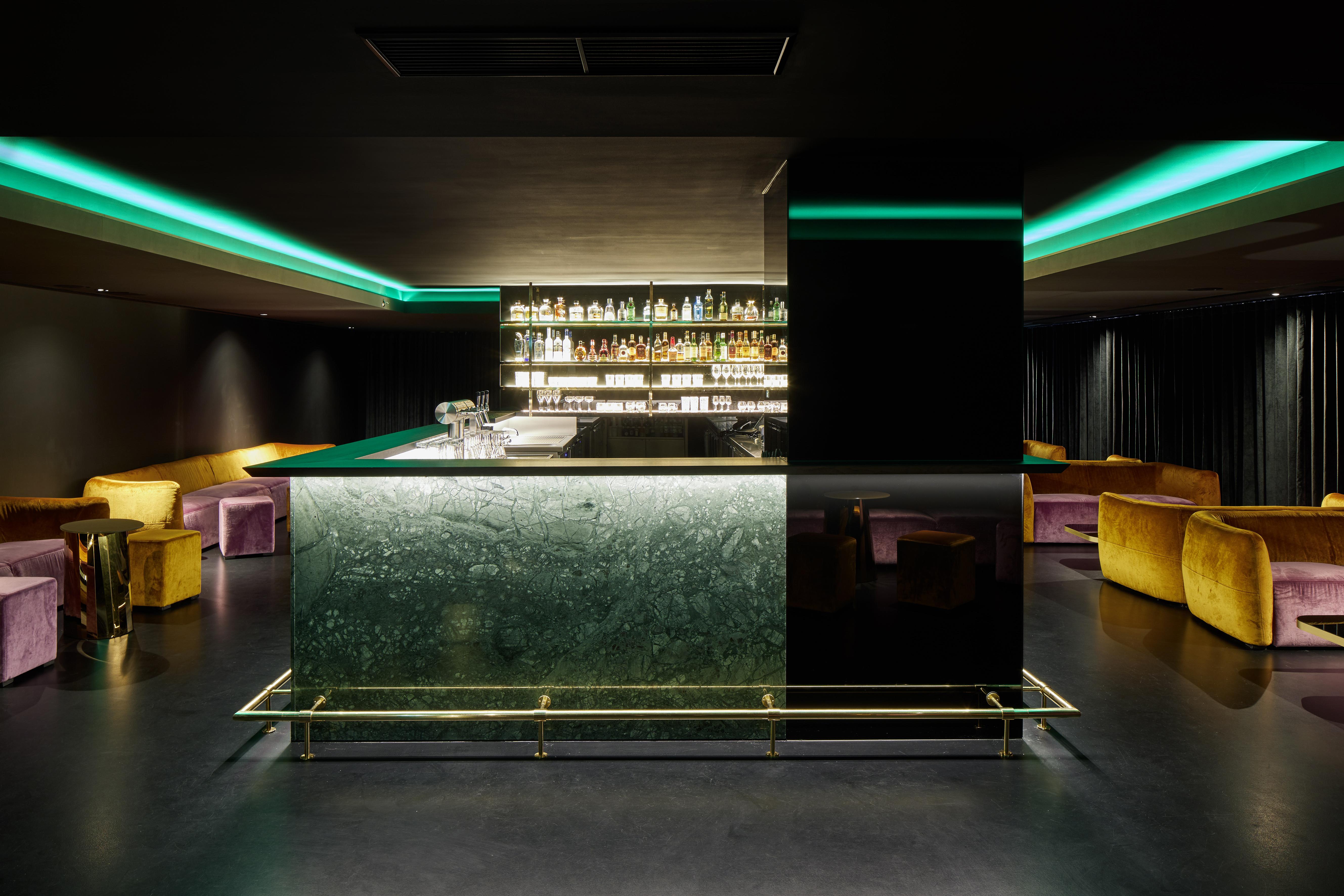 Hotell Estrel 4*