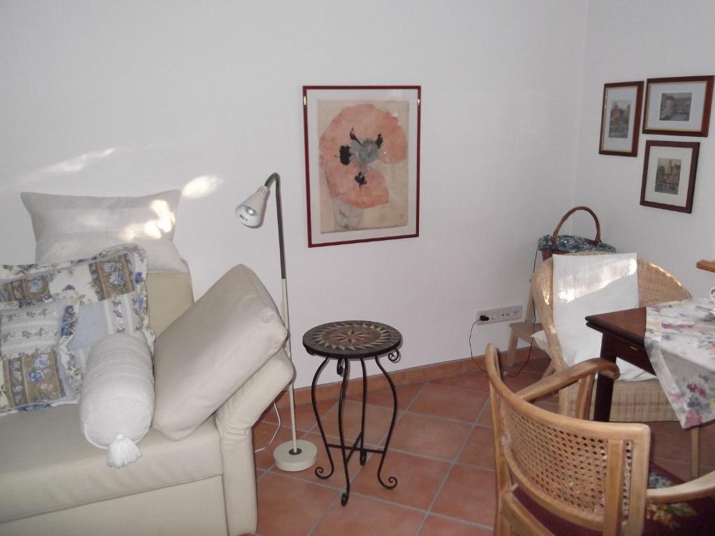 Sweet Apartment *