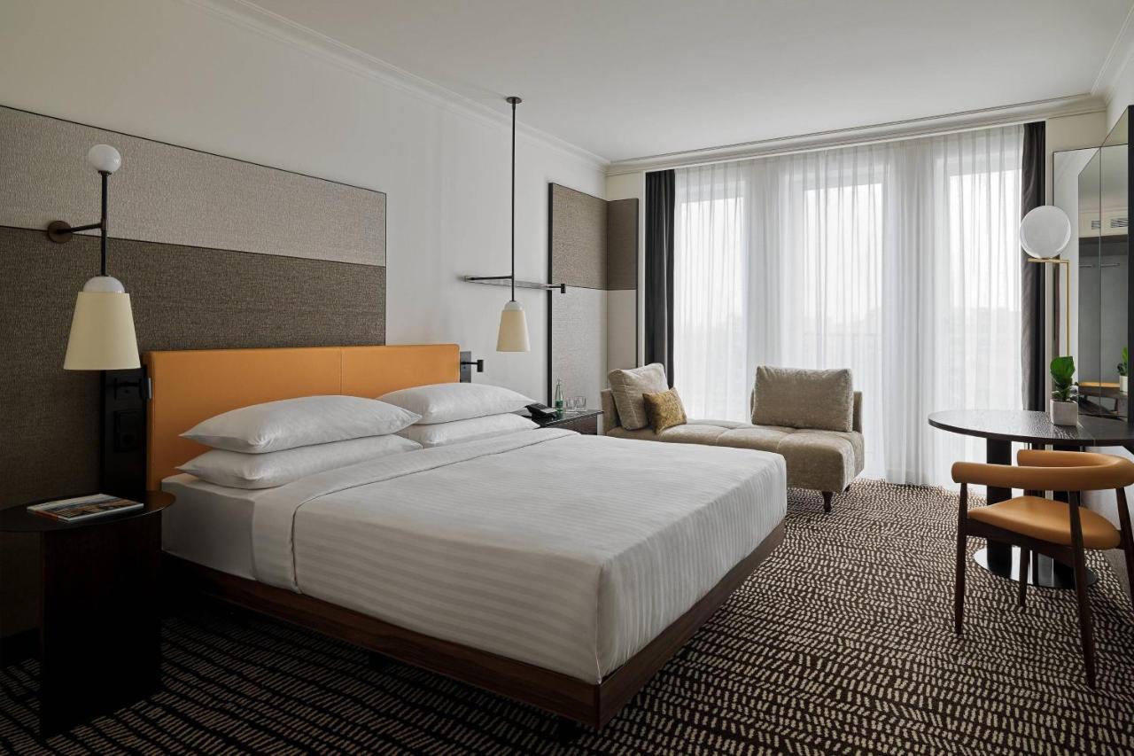 Hotell Marriott 5*