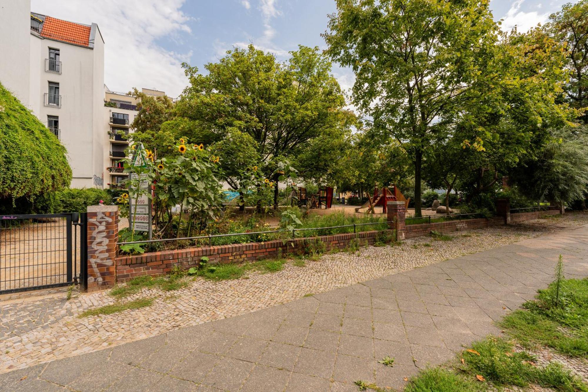 Central, Calm - High-speed Wifi - Close To Park Appartement Berlin