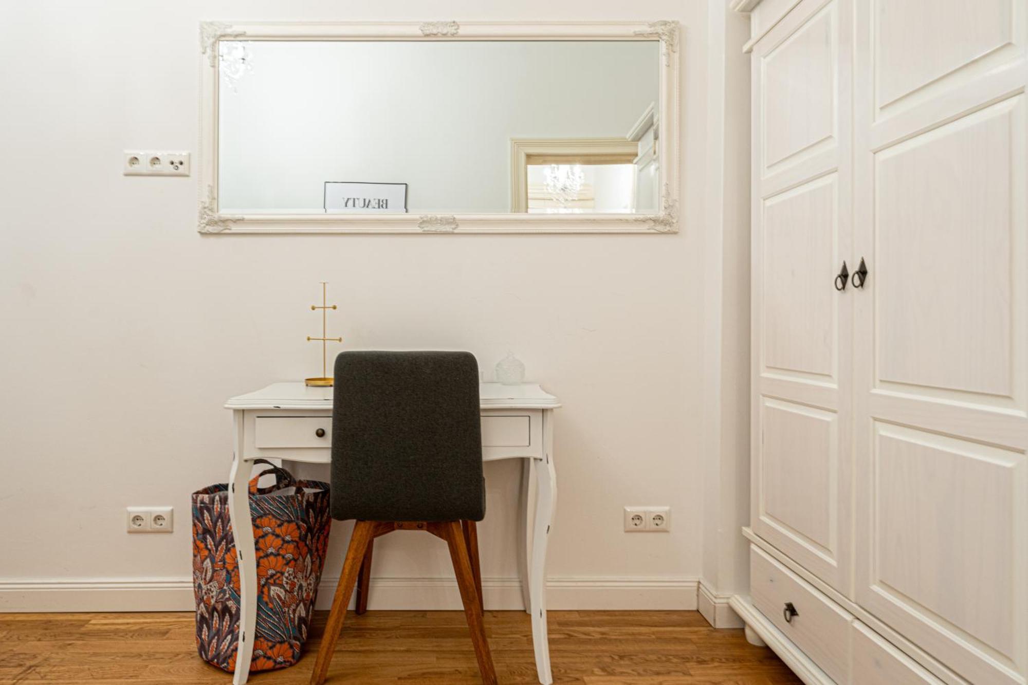 Apartment Flair Zentral Und Ruhig Für Familien Und Geschäftsreisende - Von Rueden Gmbh
