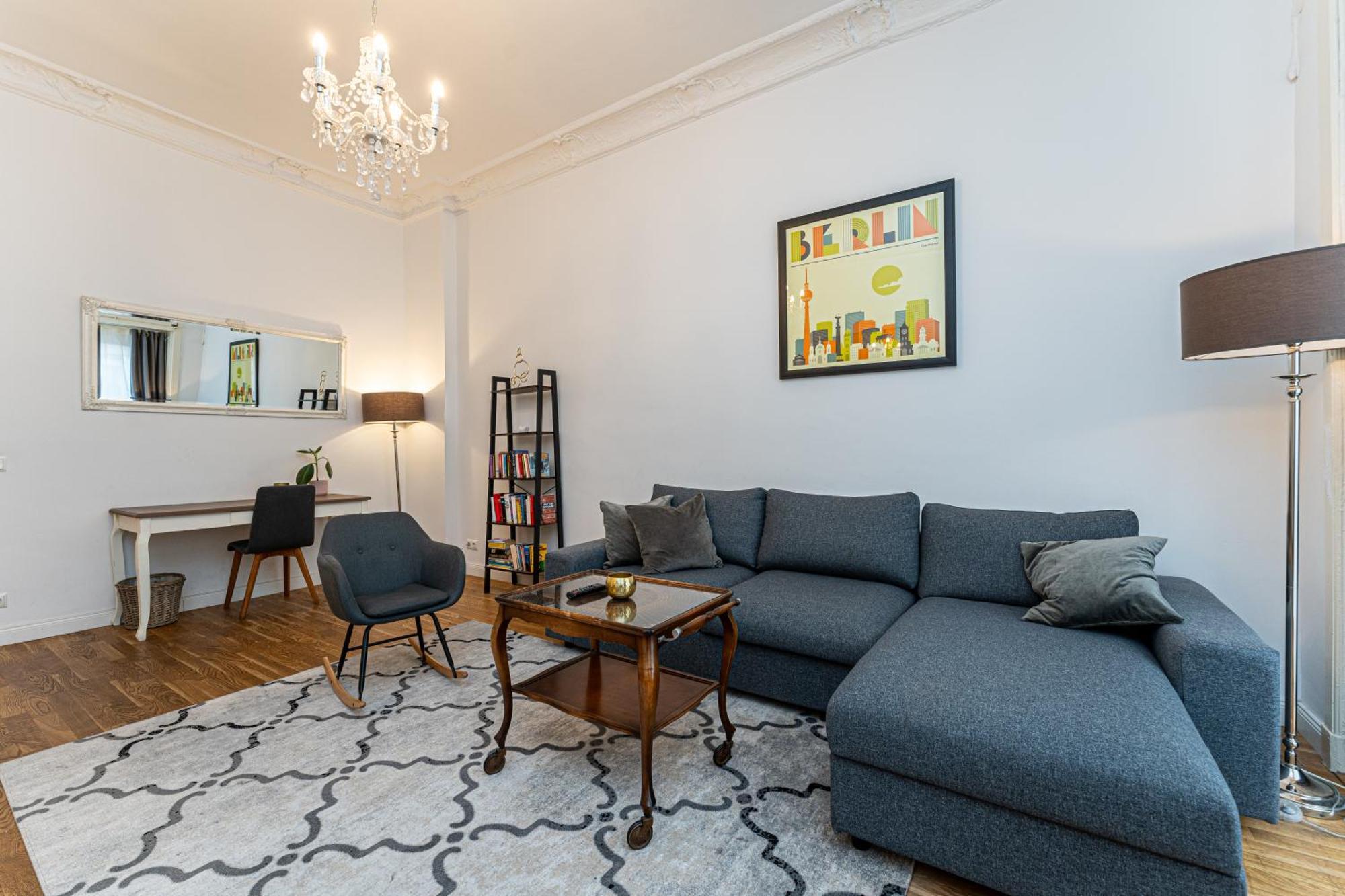 Flair Zentral Und Ruhig Für Familien Und Geschäftsreisende - Von Rueden Gmbh * Berlin
