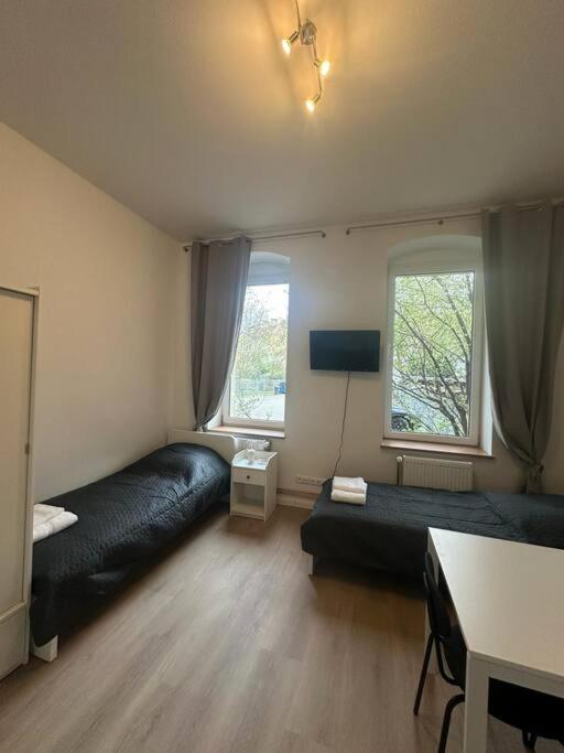 Lovely In Berlin4 *