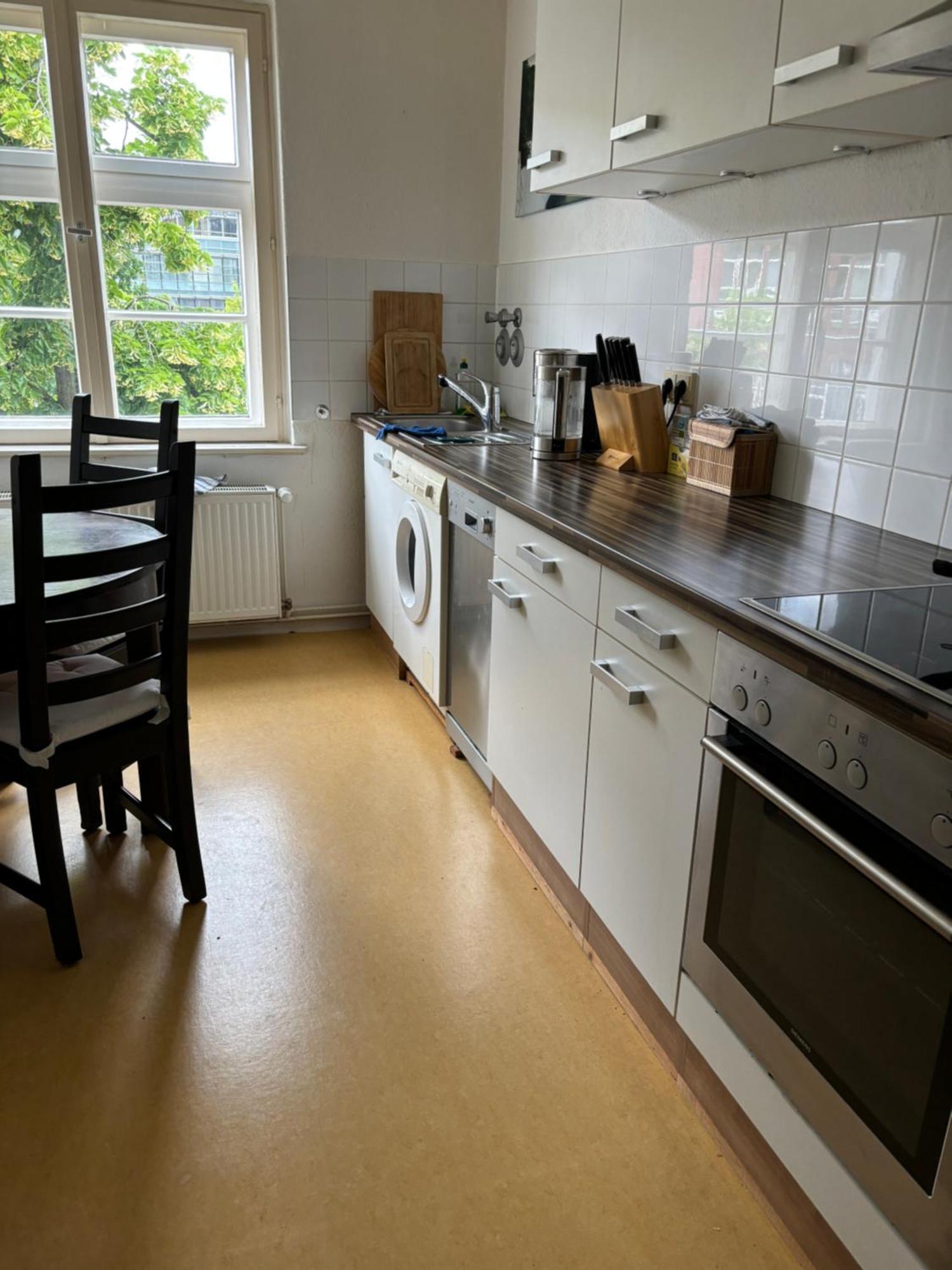 Spacious And Well Equipped Private In An * Berlin