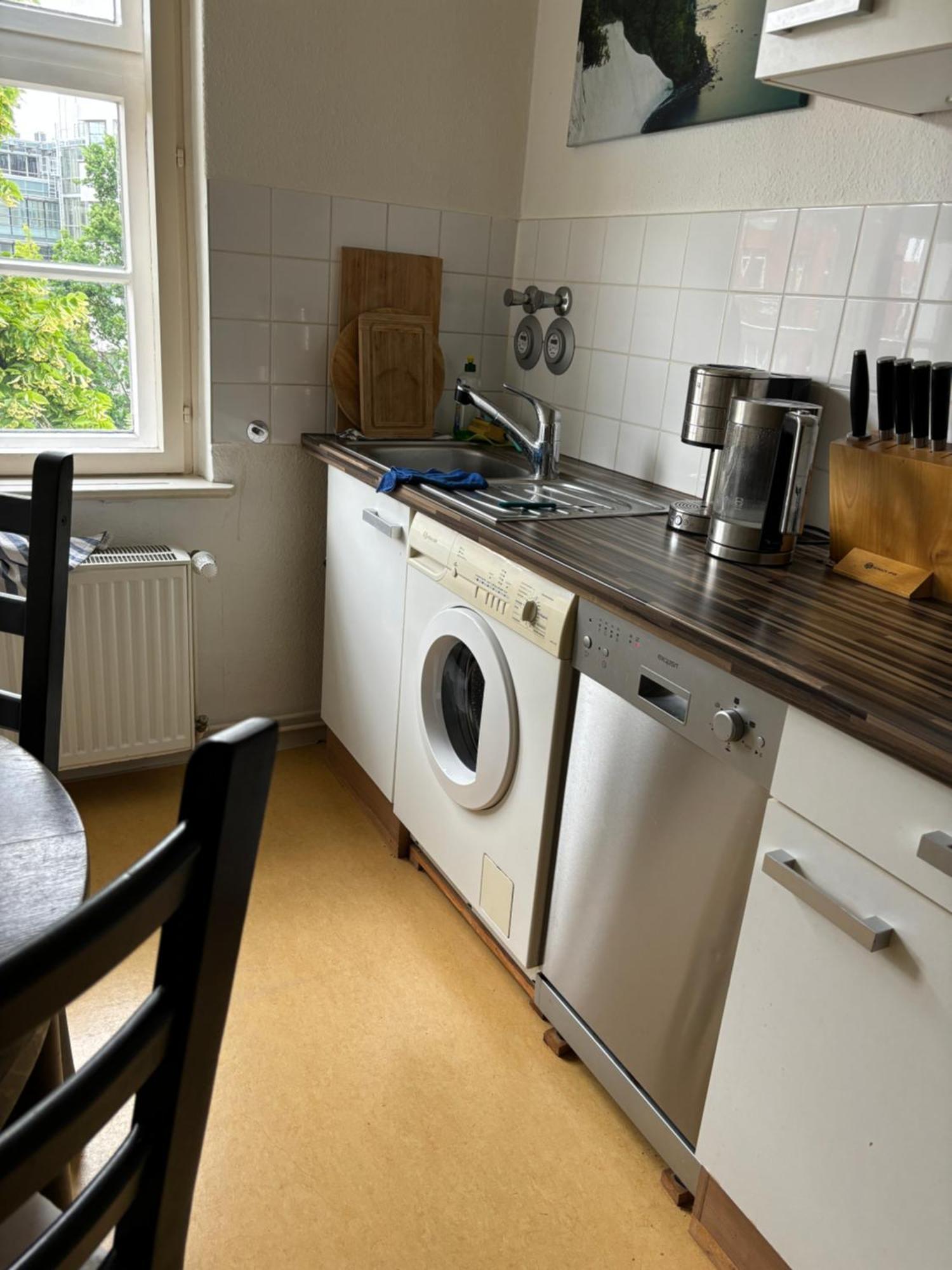 Privatunterkunft Spacious And Well Equipped Private In An