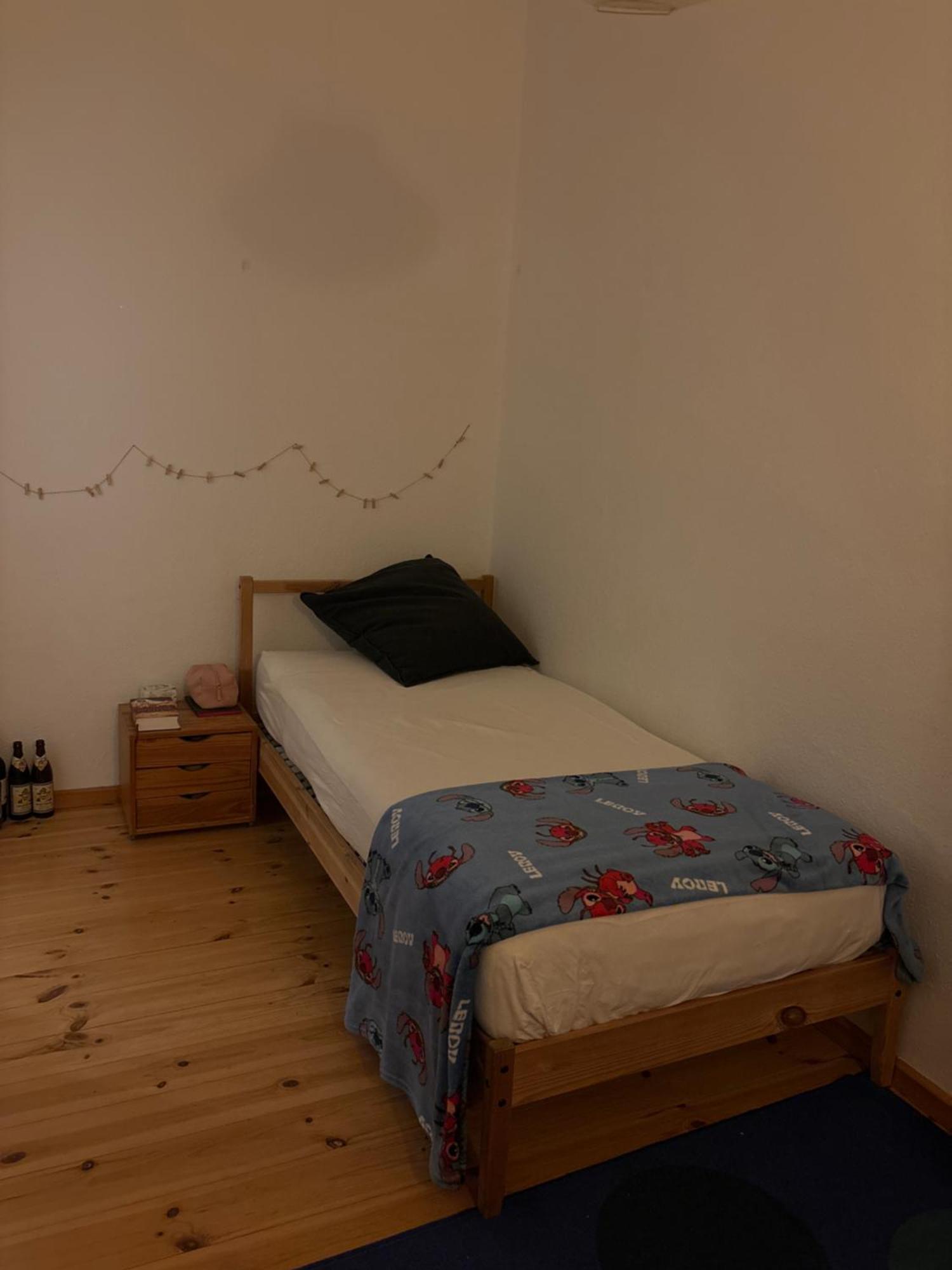 Privatunterkunft Spacious And Well Equipped Private In An