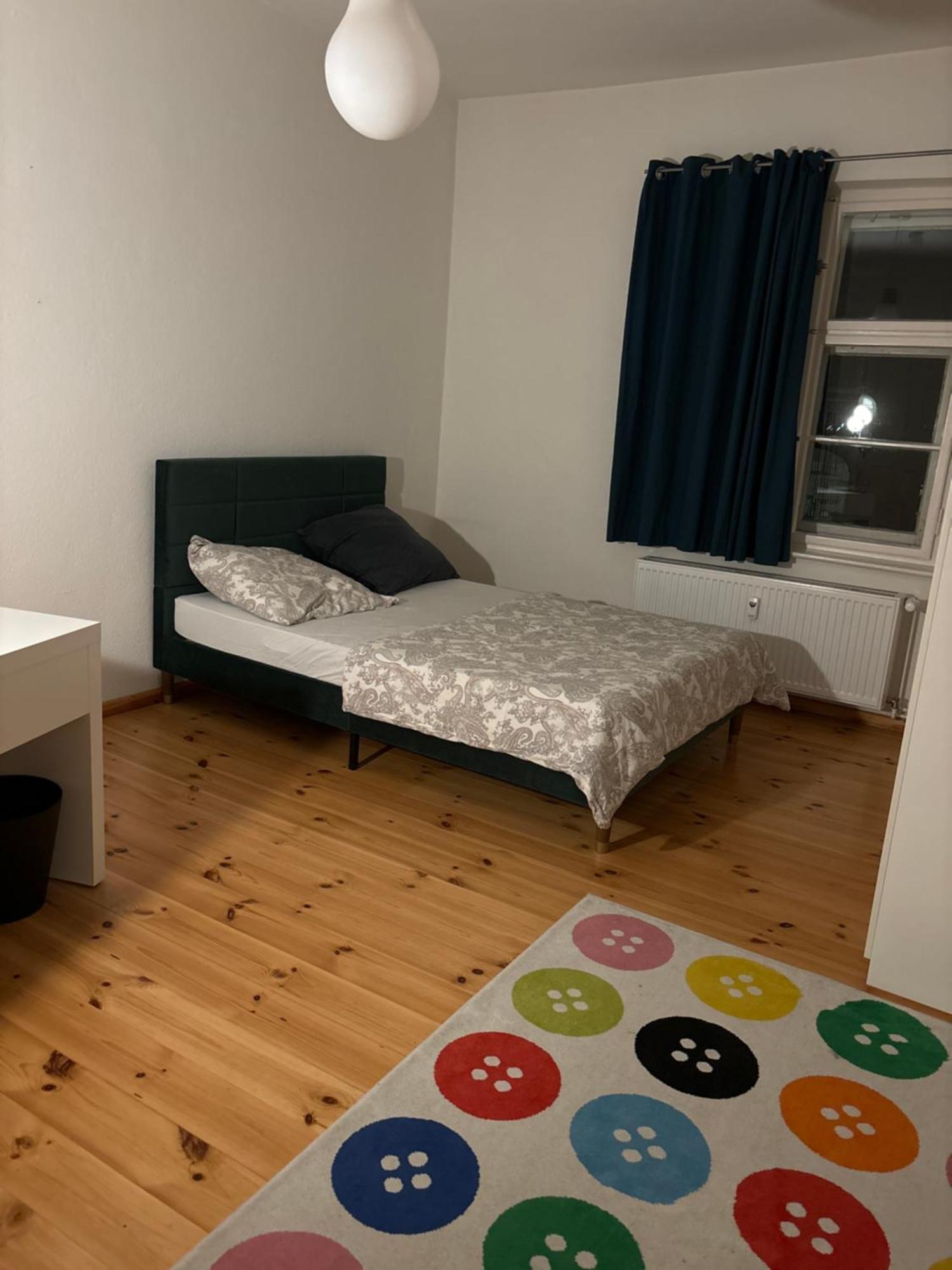 Privatunterkunft Spacious And Well Equipped Private In An Berlin