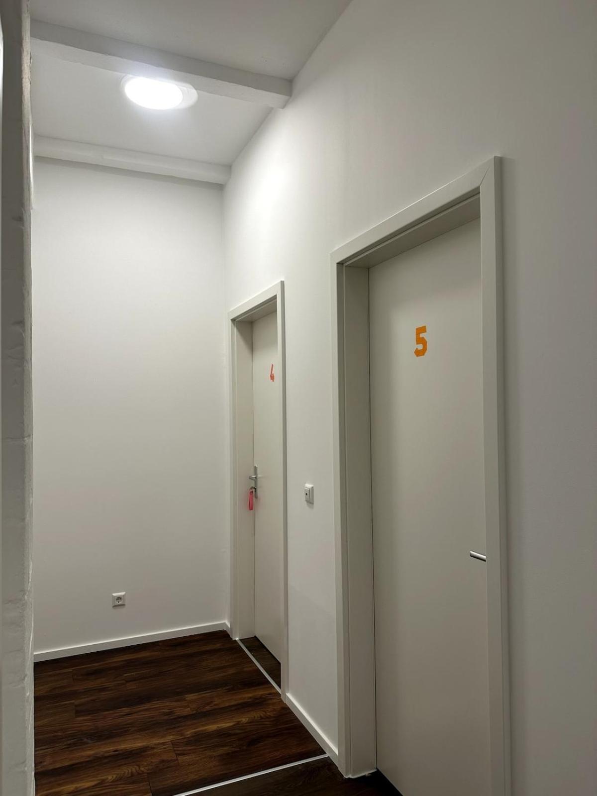 Classic Black In Vibrant Area 6 Lejlighed Berlin