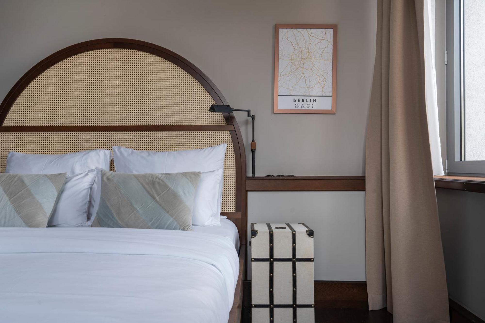 Precise Tale Potsdamer Platz Hotel 4*