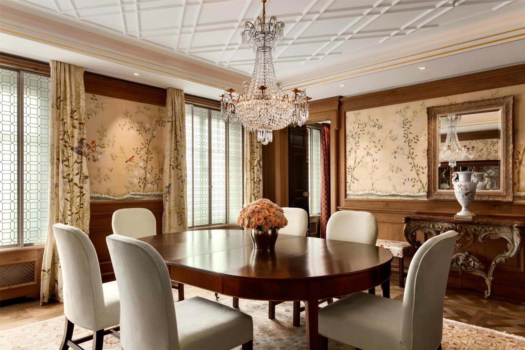 Adlon Kempinski 5*
