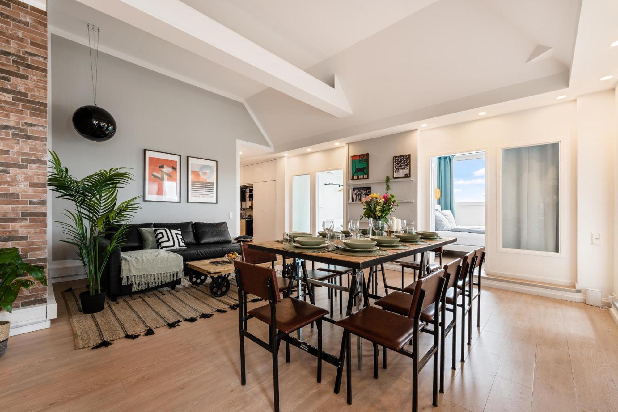 Big Urban Loft - Bis Zu 20 Personen - 180qm - 180 Grad Skyline Balkon