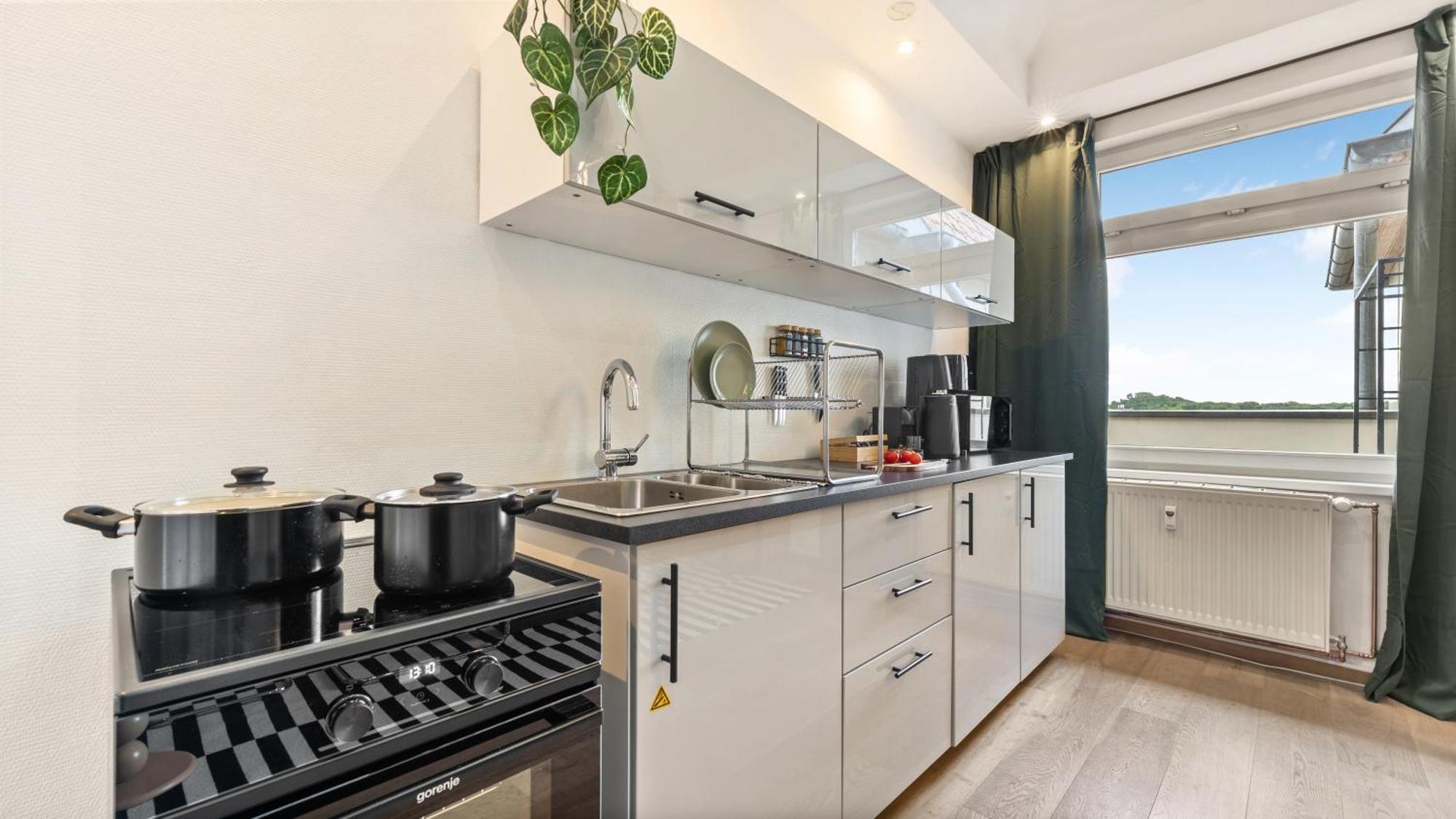 Big Urban Loft - Bis Zu 20 Personen - 180qm - 180 Grad Skyline Balkon Apartment Berlin