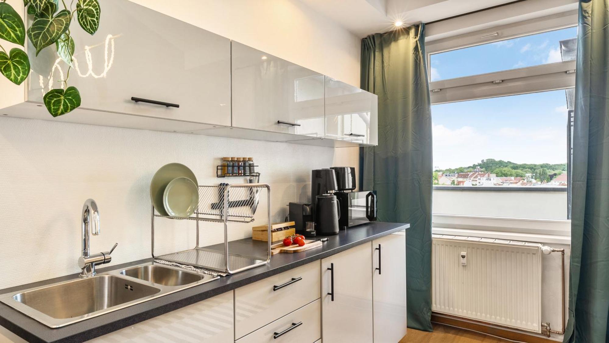 Big Urban Loft - Bis Zu 20 Personen - 180qm - 180 Grad Skyline Balkon Apartment *