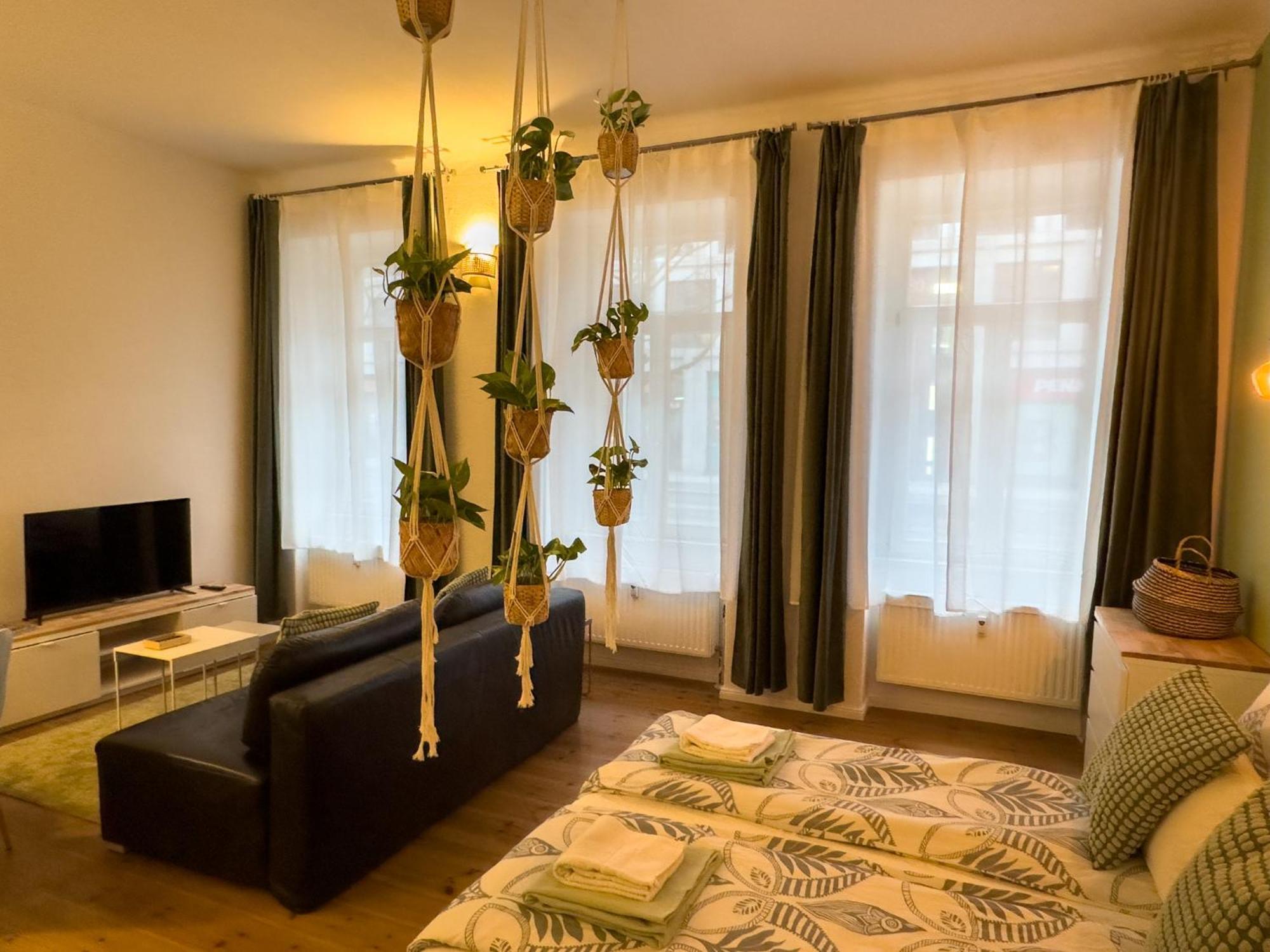 Nice Studio In Friedrichschain Area Apartment *