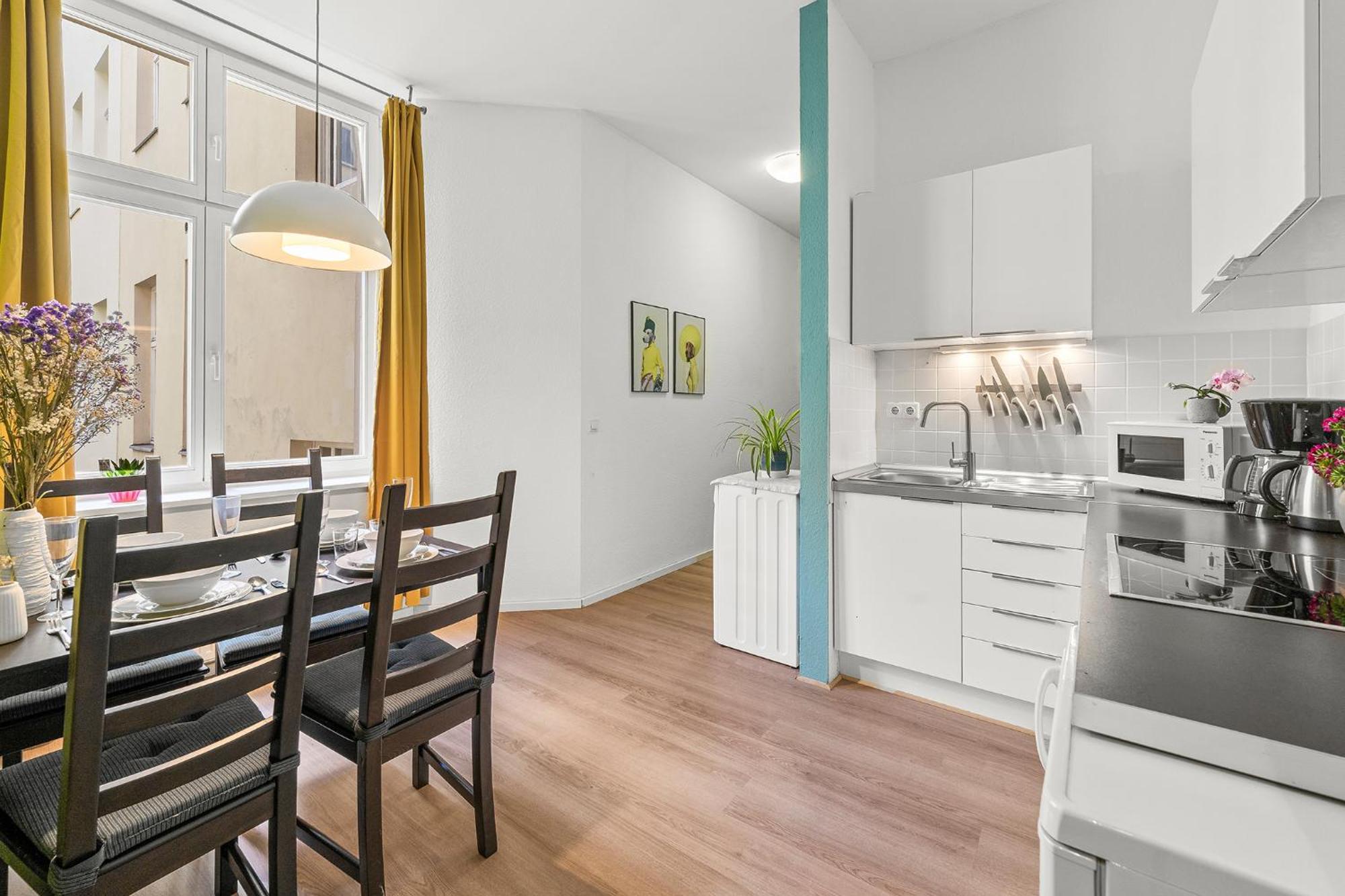 33 E-g Schönhauser Allee