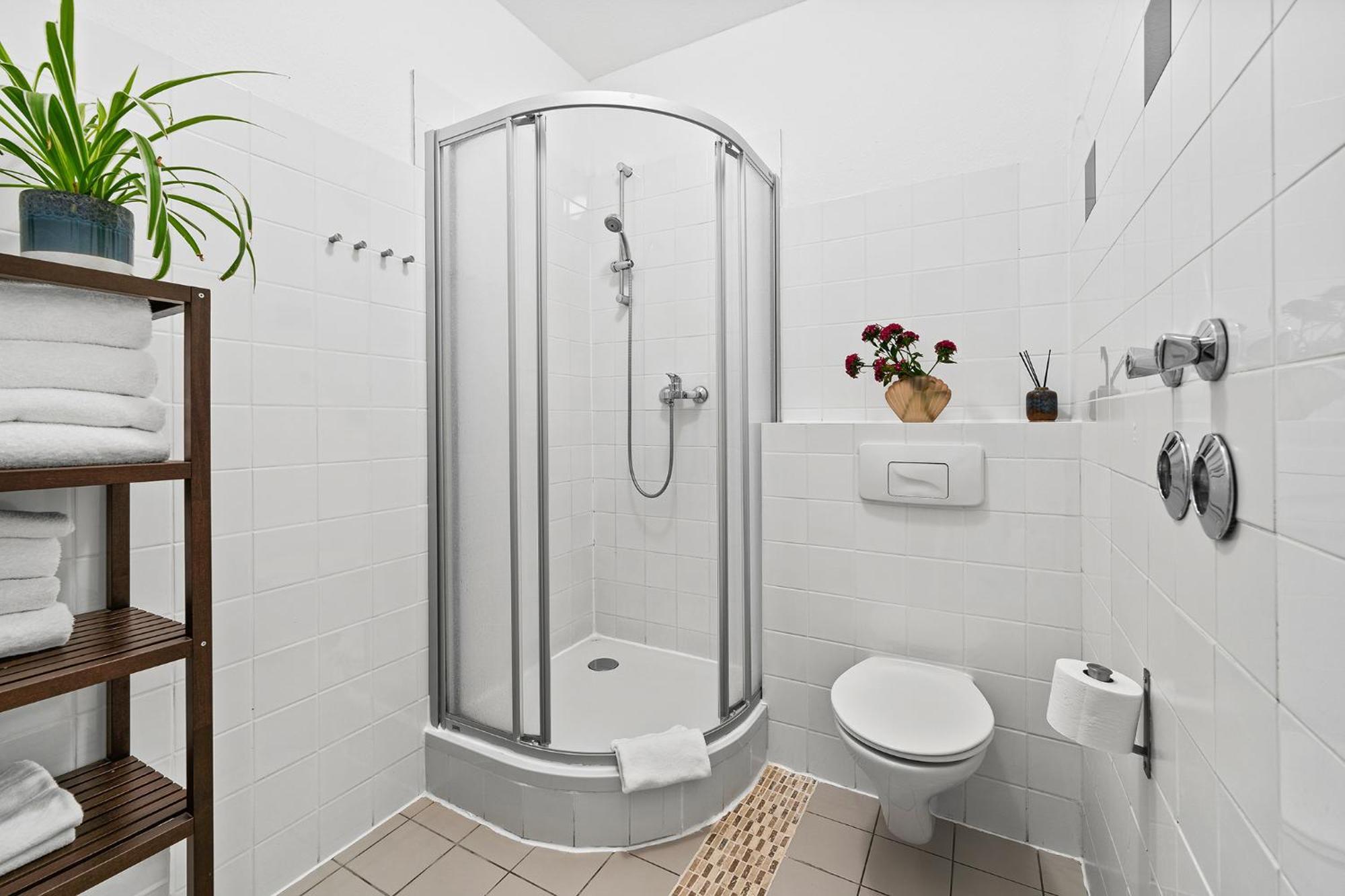 Apartment 33 E-g Schönhauser Allee Berlin
