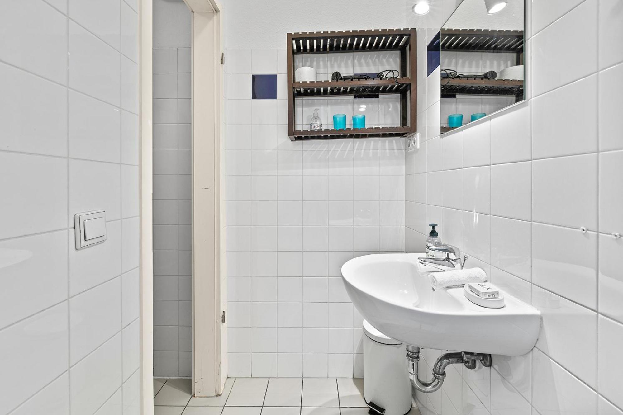 Apartment 33 E-g Schönhauser Allee