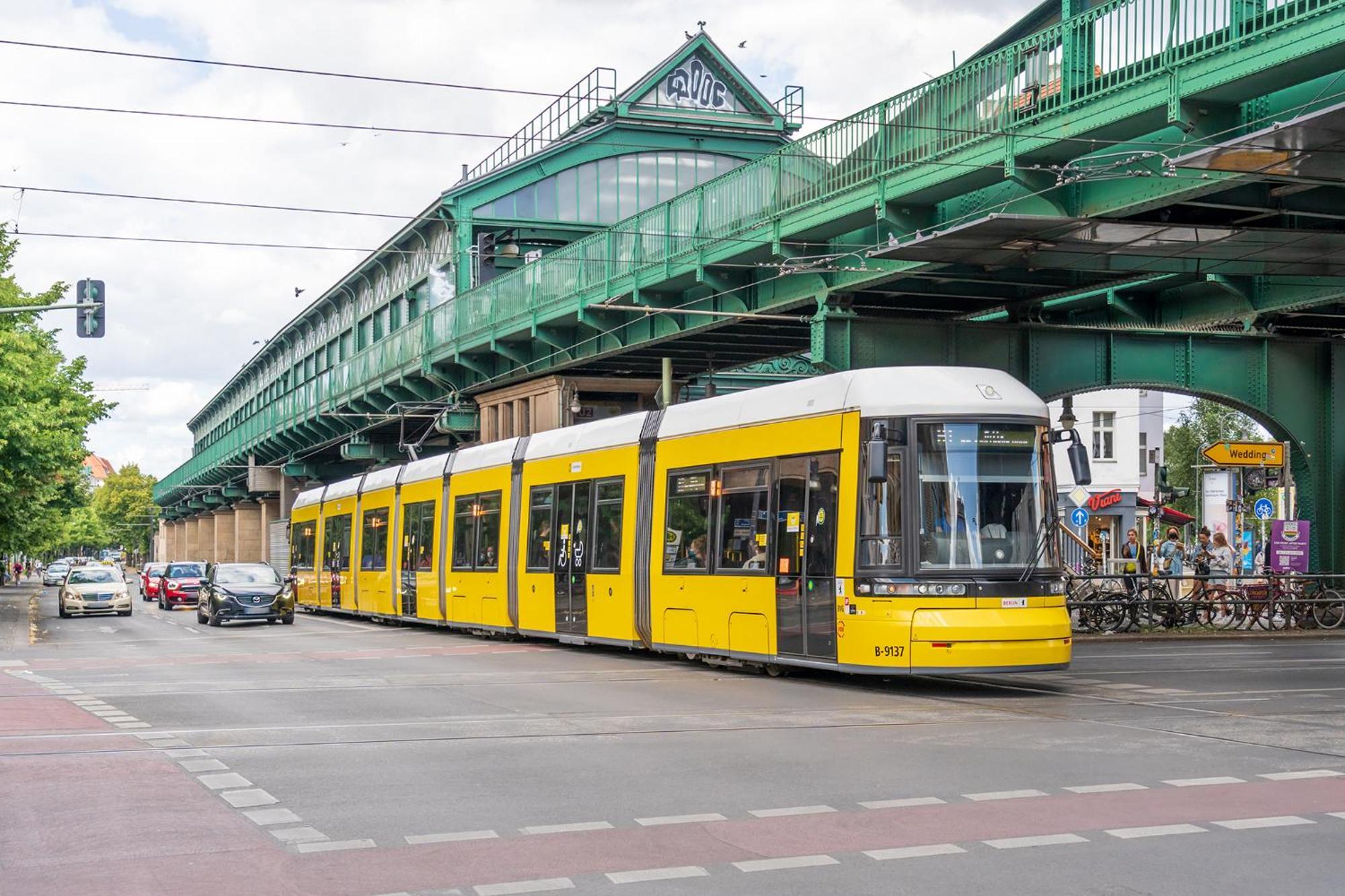 33 E-g Schönhauser Allee * Berlin
