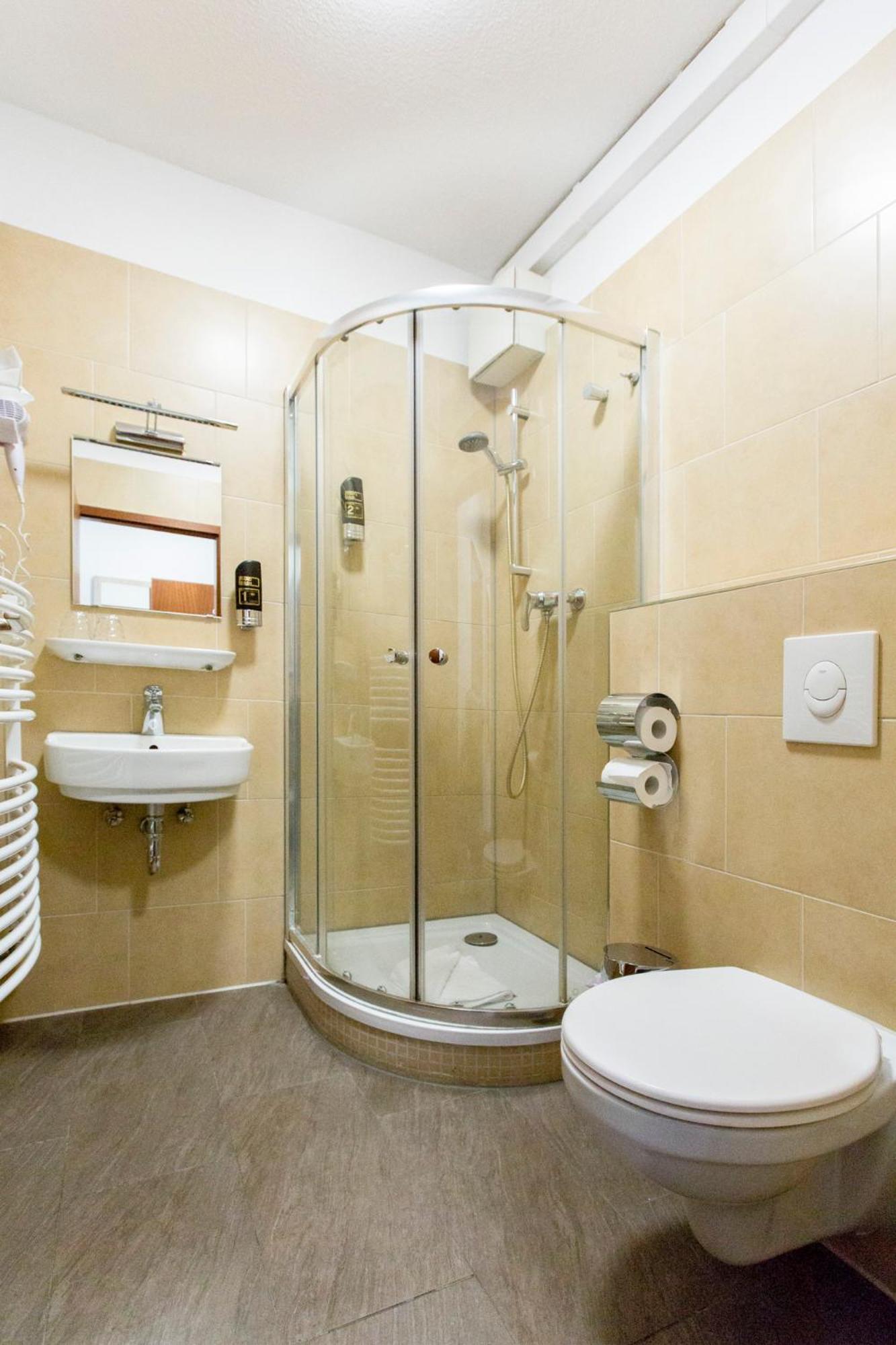 Pensionat Hotel-pension Odin 2*