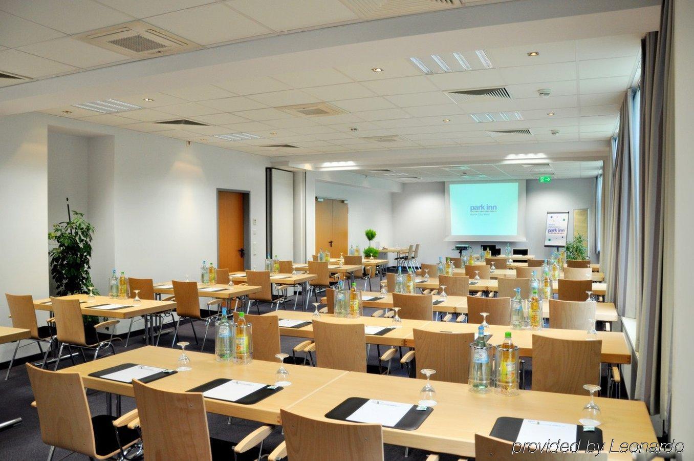 Centro West Hotell 4*