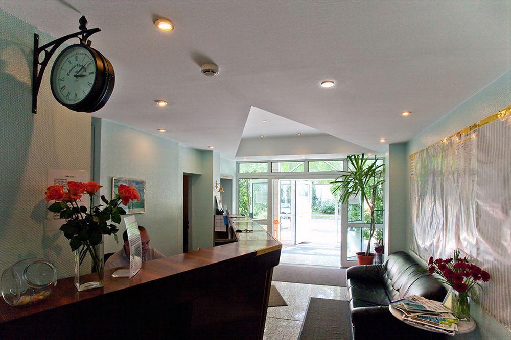 Atlantic Hotell 3*