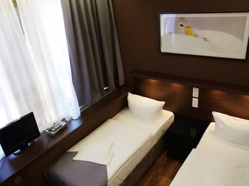 Arktur Hotell 3*