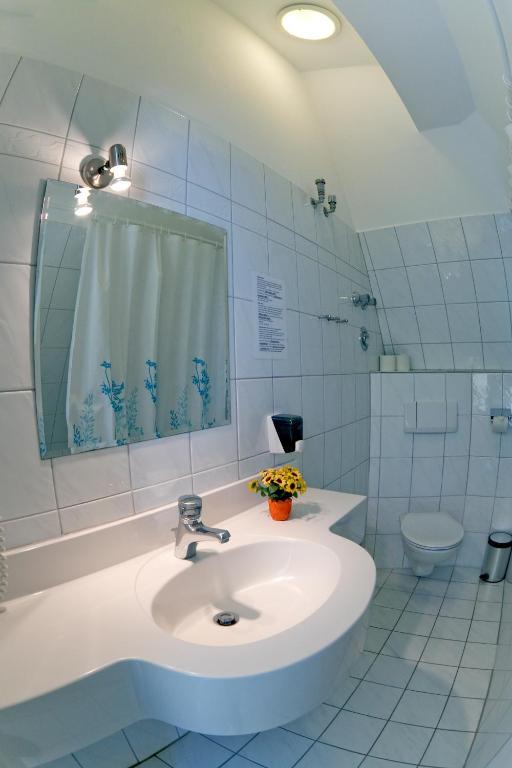 Atlantic Hotell 3*