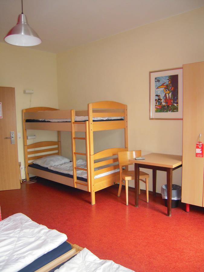 Hotell Happy Go Lucky + Schoneberg