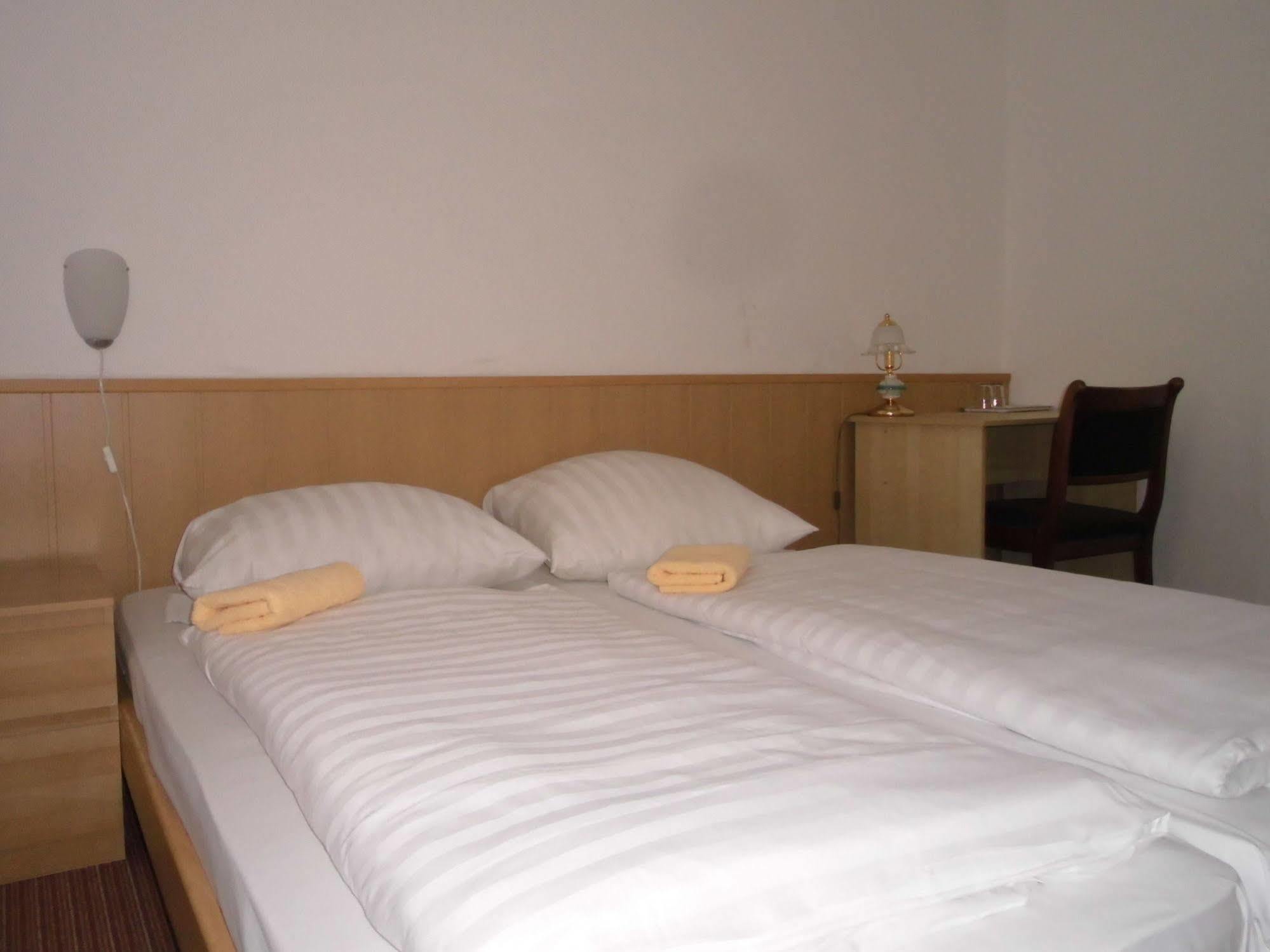 Avalex Gasthof 2*