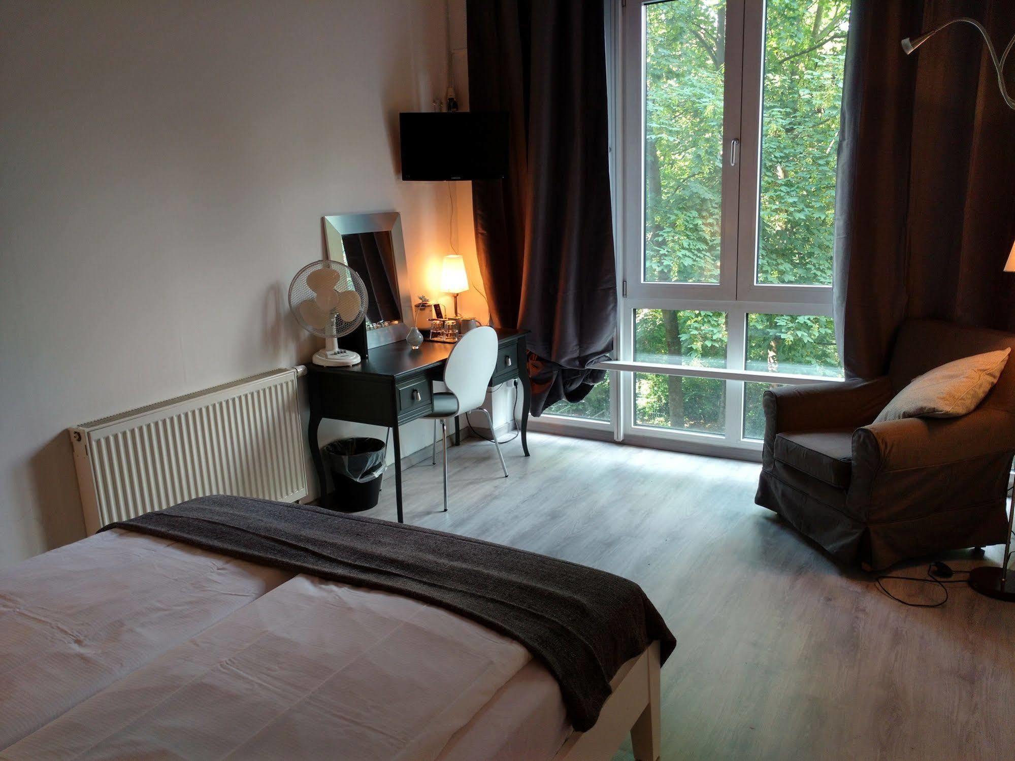 Maison d'hôtes Midi Parkhotel Mitte