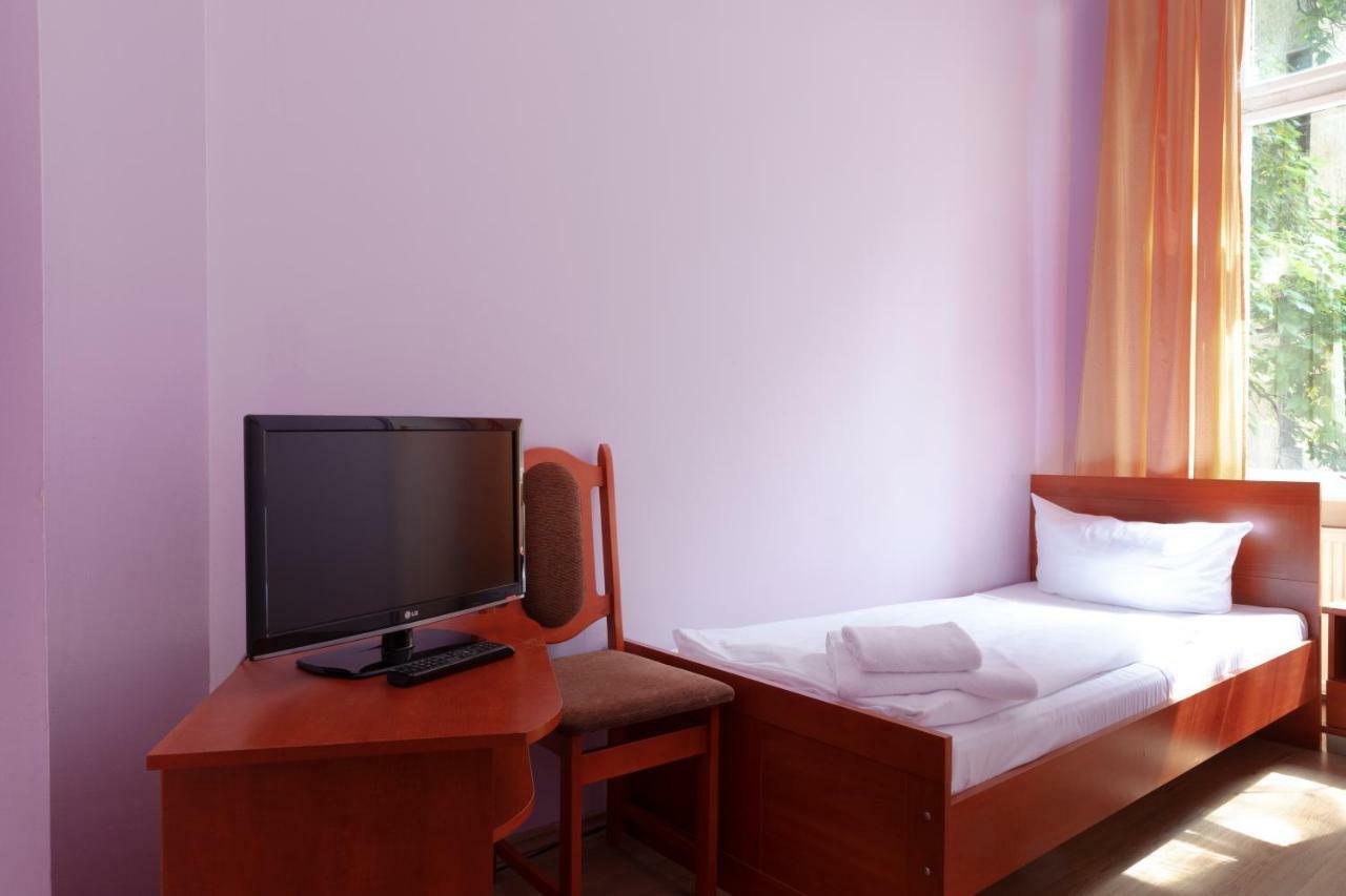 Eden Am Zoo Hotell 3*