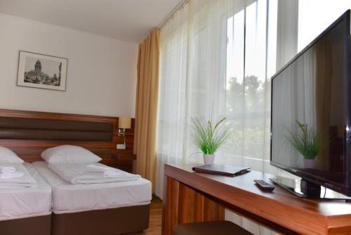 Hotell Aparthotel-christie 3*