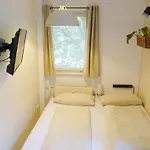 1 Zimmer in Wohngemeinschaft, Netflix, Premium Kabelfernsehen, küche