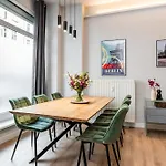 Luxurioese Design Apartments Mit Je 3 Schlafzimmern