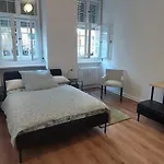 Quiet Room With Private Bathroom In A Local Home