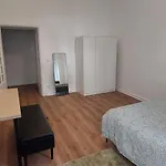 Quiet Room With Private Bathroom In A Local Home
