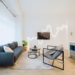 Homely Berlin - Luxurious, Spacious, Near Victory Column, River