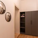 Bevoflats - Designer Apartment In Kreuzberg & Neukoelln