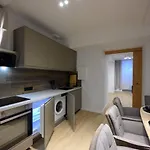 Spacious Apartments In Mitte- Feel The Citycenter
