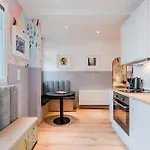 Central & Self Check-In - Street Art Studio