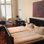 Hotel Pension Columbus am Kurfürstendamm