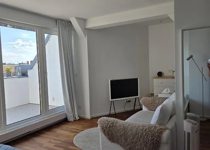 Sarah Apartment
