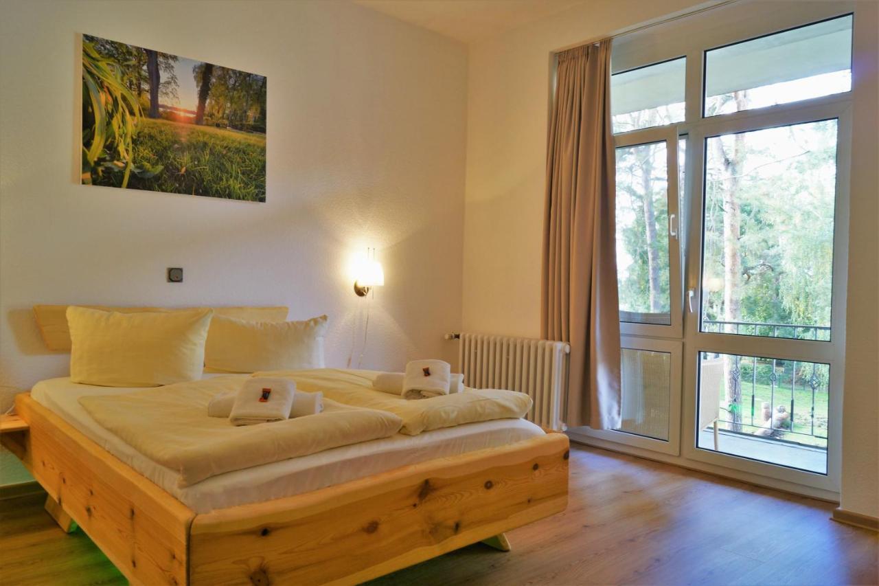 Waldhotel Am See Berlin-Schmoeckwitz Hotell