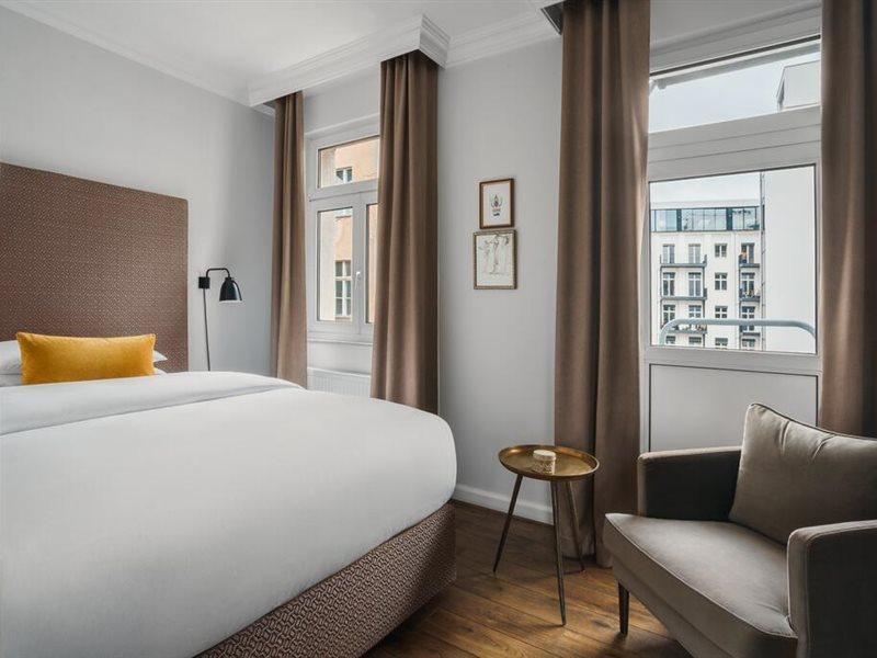 Lägenhetshotell Bob W Mitte 4*
