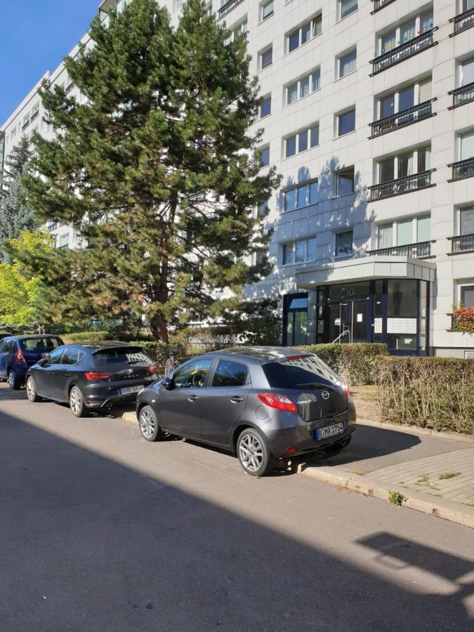 View & Alex 4 2 Bathrooms 1 Kitchen Apartment Berlin